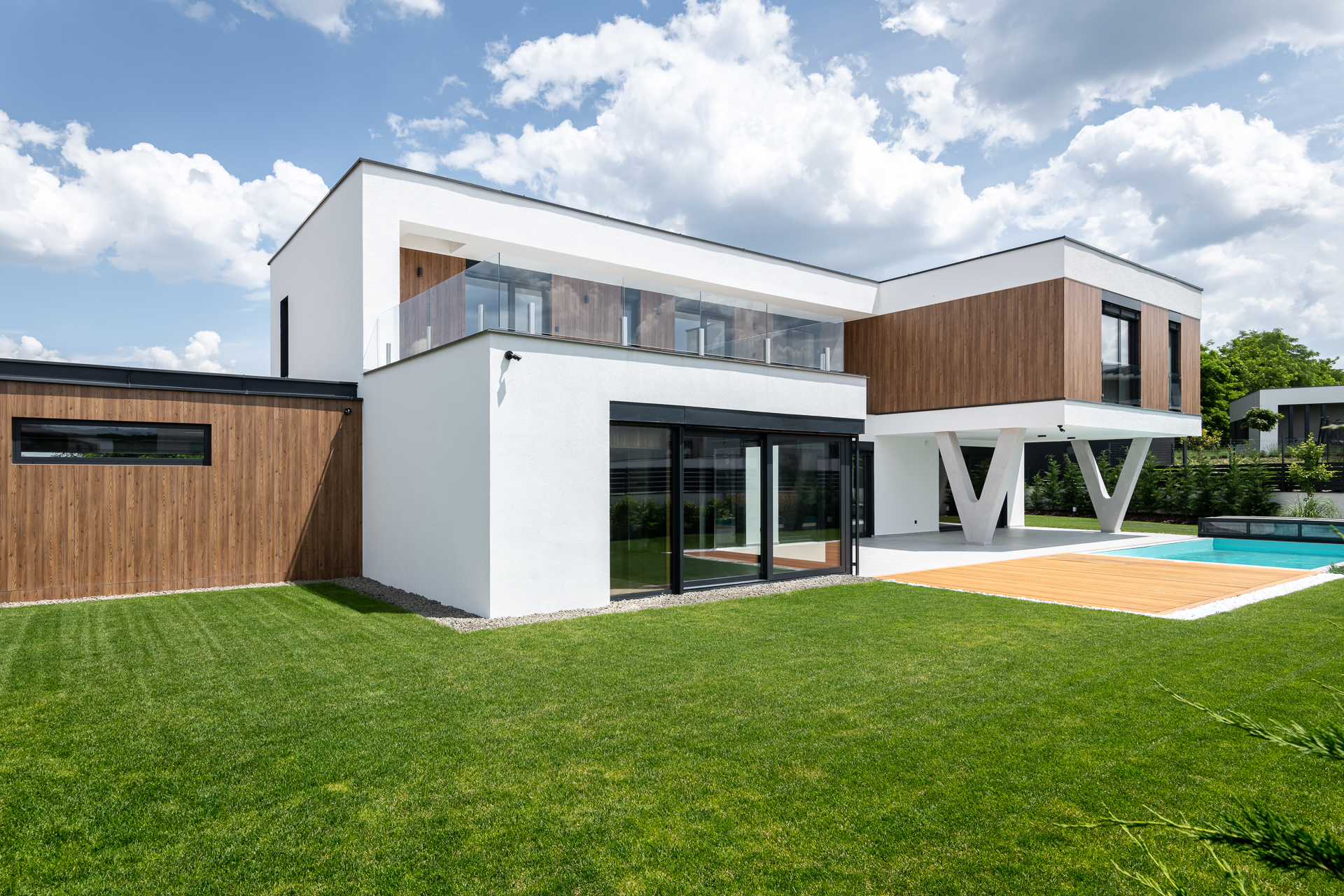 Külső — villa és kert